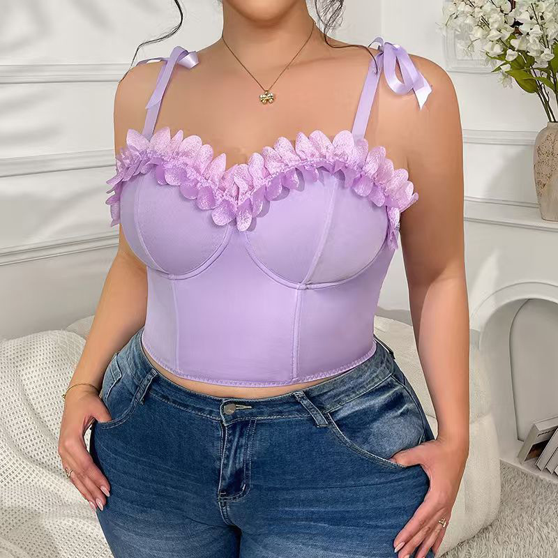 Plus-size purple fishbone corset with ruffled straps, slimming and flattering, suitable for wearing alone or as an inner layer, short style for a sexy look Plus-size purple fishbone corset with ruffled straps, slimming and flattering, suitable for wearing alone or as an inner layer, short style for a sexy look