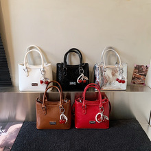 Ů��2026�紺�¿�б������ذ��͹����С���OӋ���e�μ������