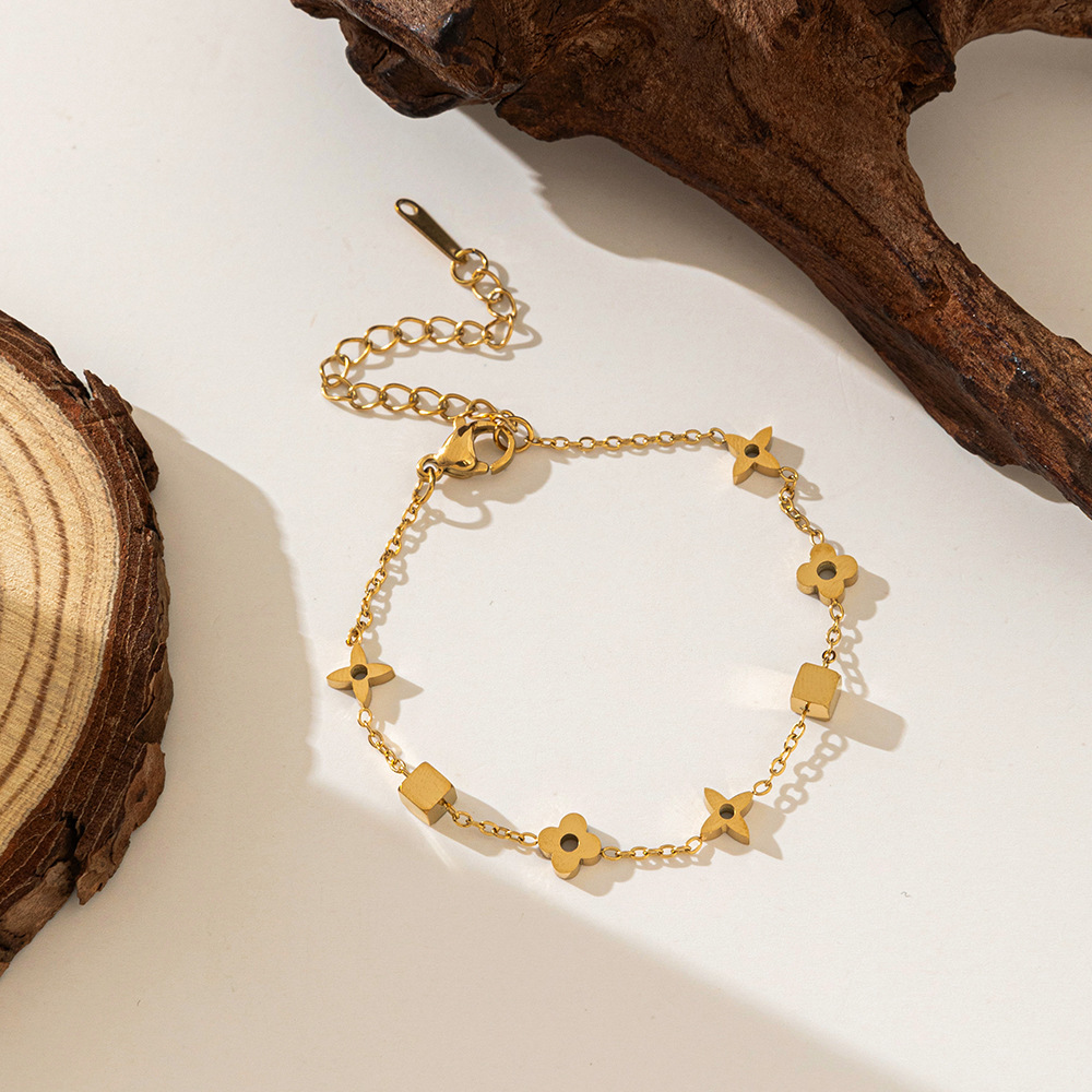 Pulsera de Acero de Titanio de Dongguan, Estilo Europeo y Americano, Diseño de Doble Cadena con Cuchillas, Exagerada, Hip-Hop, para Otoño e Invierno, No se Destiñe, para Mujer