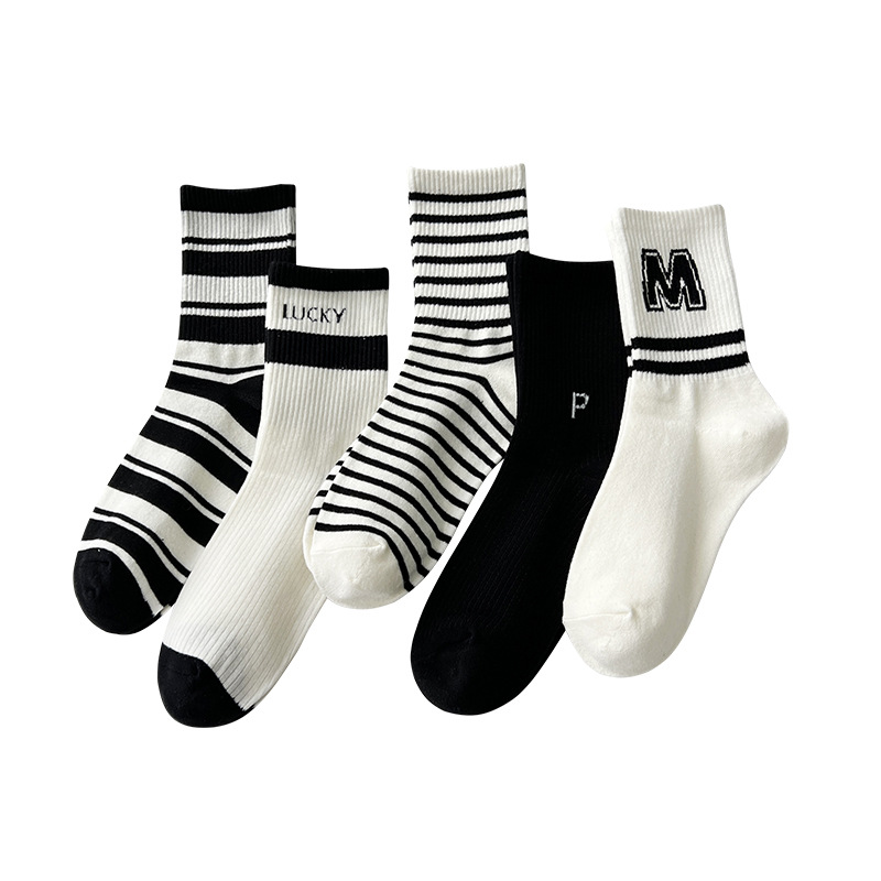 Calcetines de primavera, Otoño e Invierno calcetines de mujer a media pierna de mujer de color sólido calcetines de algodón a rayas en blanco y negro calcetines de algodón casuales deportivos
