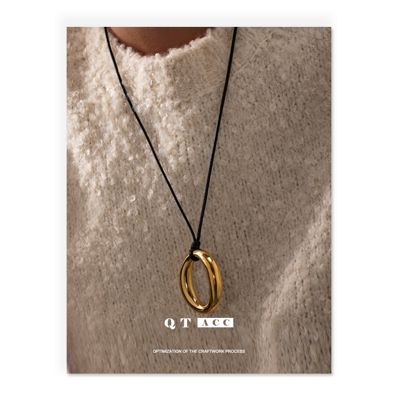 Europa y América transfronterizos círculo de acero inoxidable remolino collar de cuerda de titanio simple versátil otoño y invierno nueva cadena de suéter de acero de titanio image 4