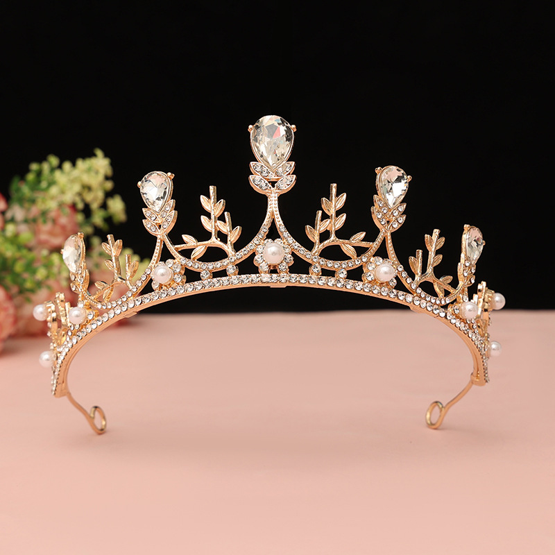 Online Rojo Negro Barroco corona tocado novia estilo coreano 18 años de edad, mujer adulta Ceremonia de cumpleaños princesa Corona al por mayor