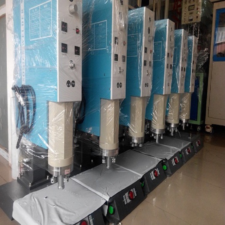 供应电池壳焊接机，塑料热合机