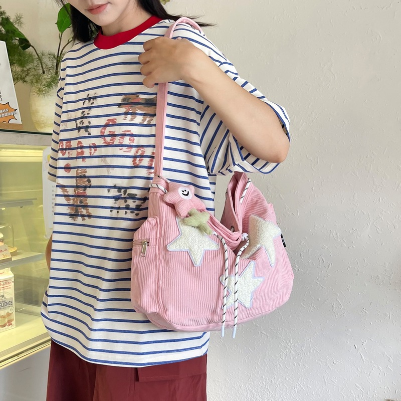 新しいショルダーバッグかわいいデザインスター学生大容量レディースバッグ春と夏の通勤コーデュロイメッセンジャーバッグ|undefined