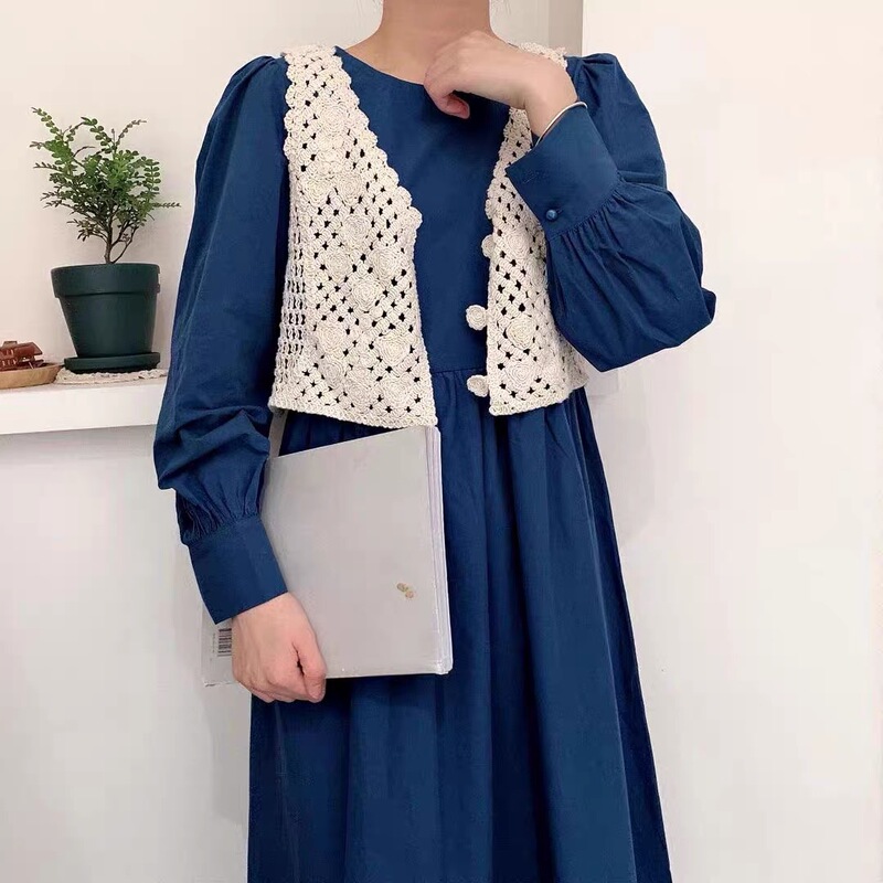 Hollow-out Knitted Outerwear Chanel Vest Women's Spring and Summer All-match Short Sleeveless Vest Cardigan Jacket Hollow-out Knitted Outerwear Chanel Vest Women's Spring and Summer All-match Short Sleeveless Vest Cardigan Jacket