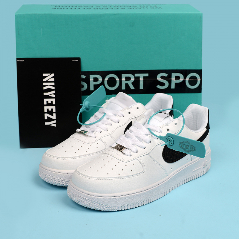 Primavera y verano nuevo estilo Air Force No. 1 hombres y mujeres blanco puro AF1 zapatos blancos bajos Naikofan deportivos y zapatos de ocio Putian