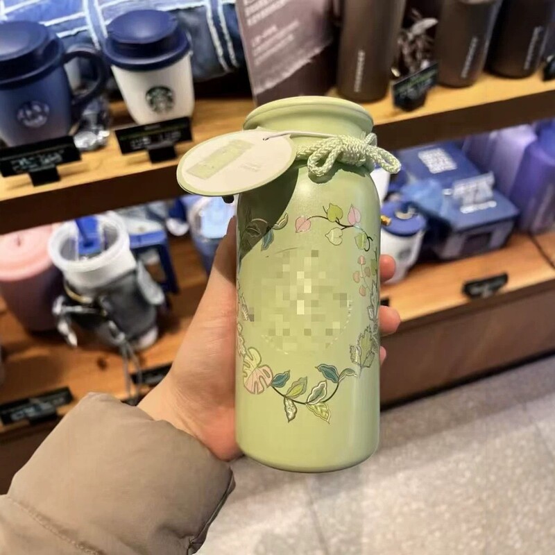 Star Daddy's new spring series features a spring-themed pattern design, featuring a compact baby bottle-shaped portable thermos cup Star Daddy's new spring series features a spring-themed pattern design, featuring a compact baby bottle-shaped portable thermos cup
