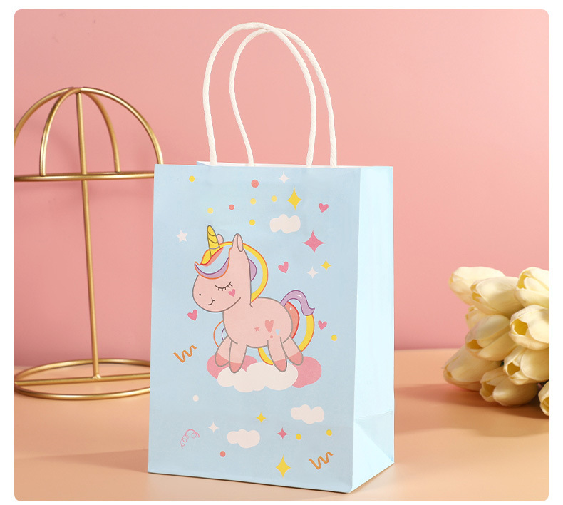 Style De Bande Dessinée Animal Vachette Blanc Mariage Fête Date D'anniversaire Fournitures D'emballage Cadeau Sacs Cadeaux display picture 2