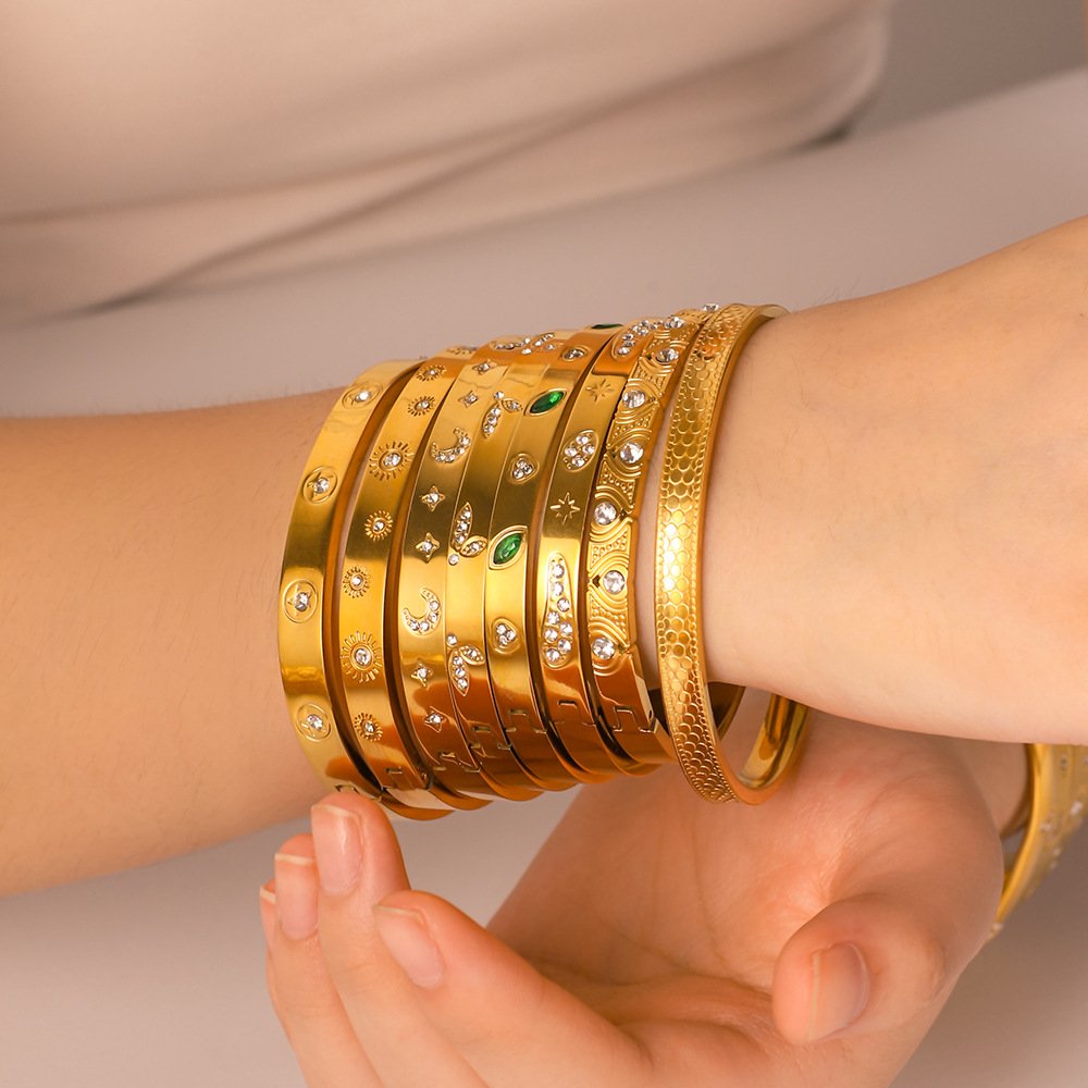 IG Style Style IG Style Round 304 Stainless Steel Zircon Bangle In Bulk