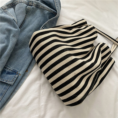 Korean retro literary handbag, simple, fresh, striped shoulder bag, casual, fashionable, large-capacity shopping bag