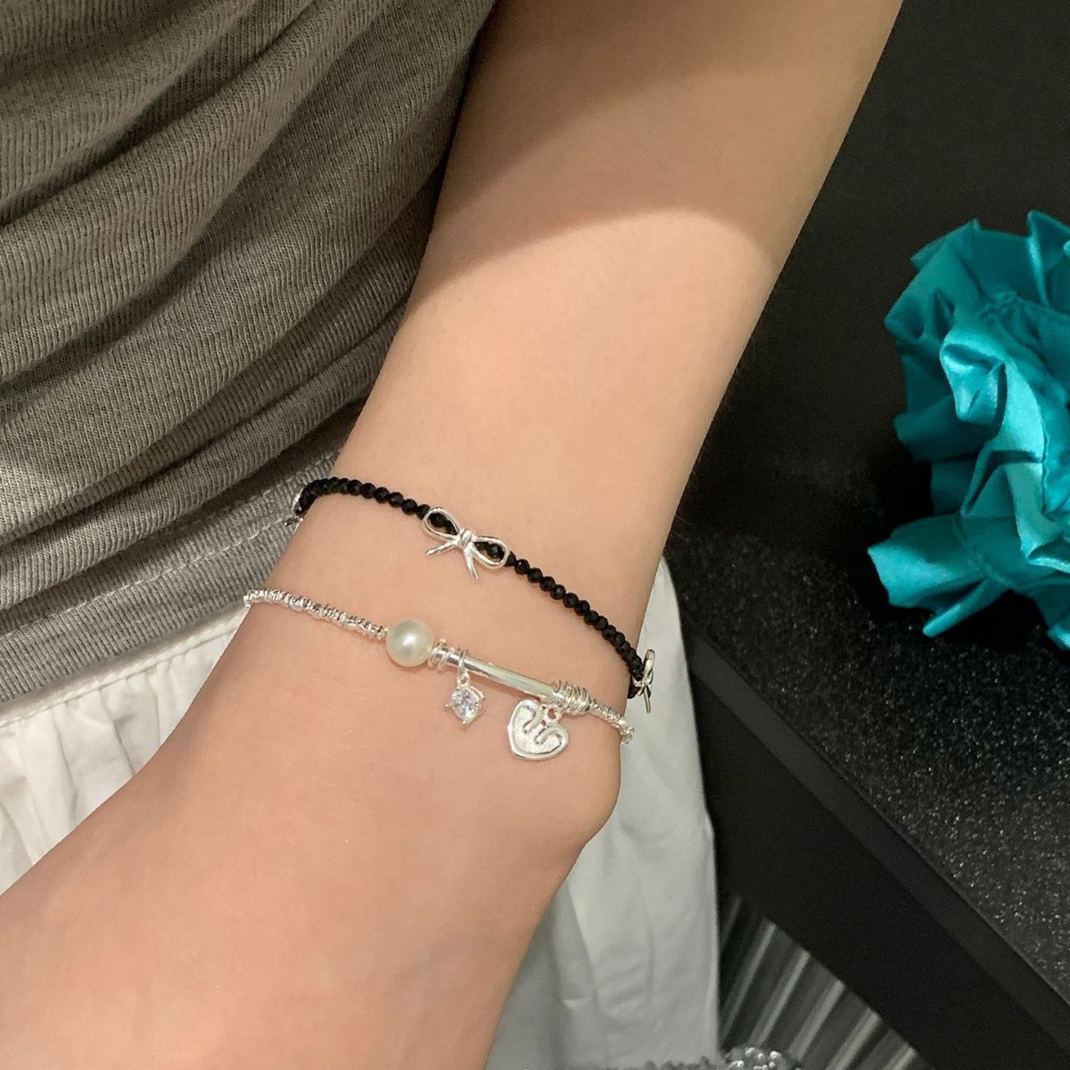 Minimalist Layered Bracelets For Women Stackable And Lightweight_voghion.com