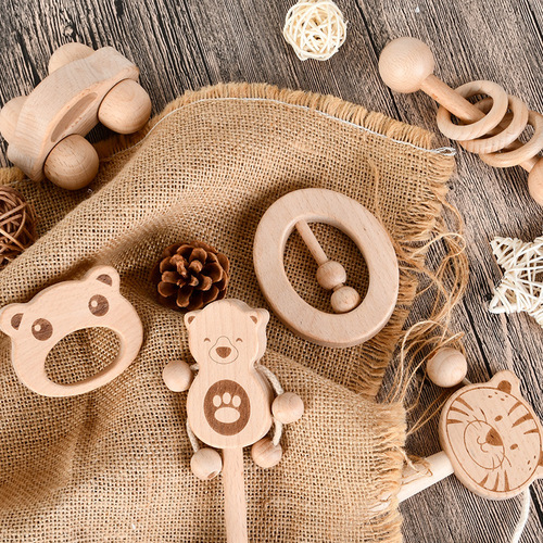 Newborn baby toys 100-day wooden gift box for full-month baby comfort bear hand rattle for teeth grinding and chewing