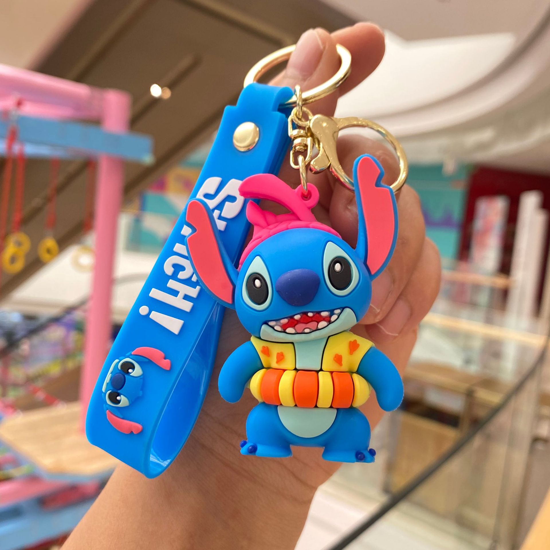 Creativo dibujos animados puntada muñeca llavero lindo PVC coche mochila colgante pequeño regalo al por mayor