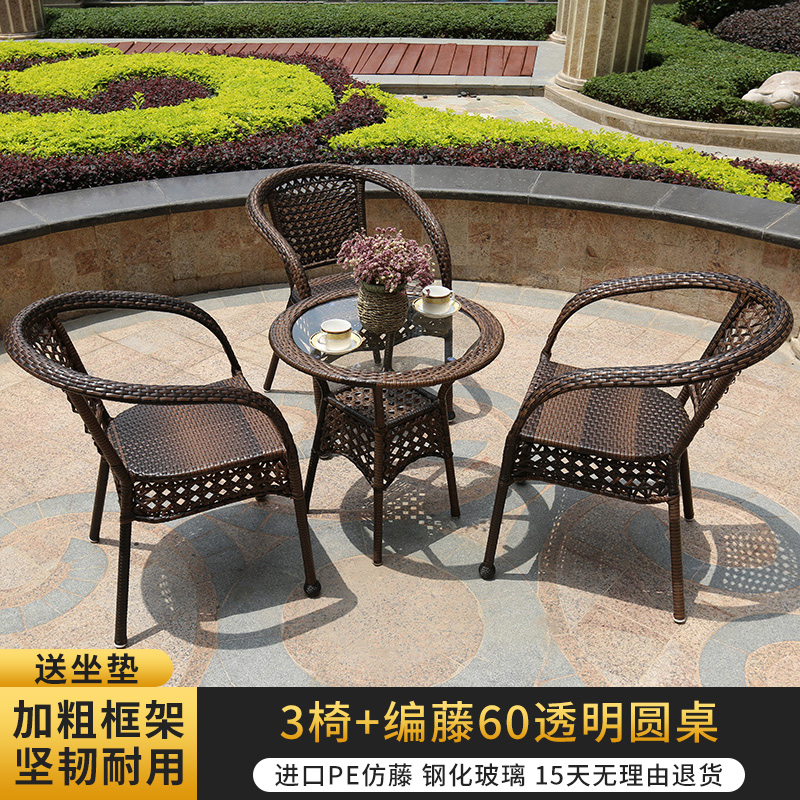 의자 3개 [쿠션 포함] + 투명 원형 테이블 60개