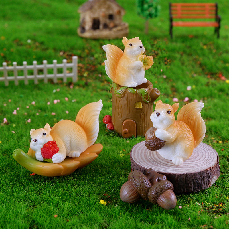 Squirrel Micro Landscape Resin Crafts Brazil Wood Cross Border Potted Plant Decoration Ornaments Small Animals Micro DIY Landscaping Squirrel Micro Landscape Resin Crafts Brazil Wood Cross Border Potted Plant Decoration Ornaments Small Animals Micro DIY Landscaping