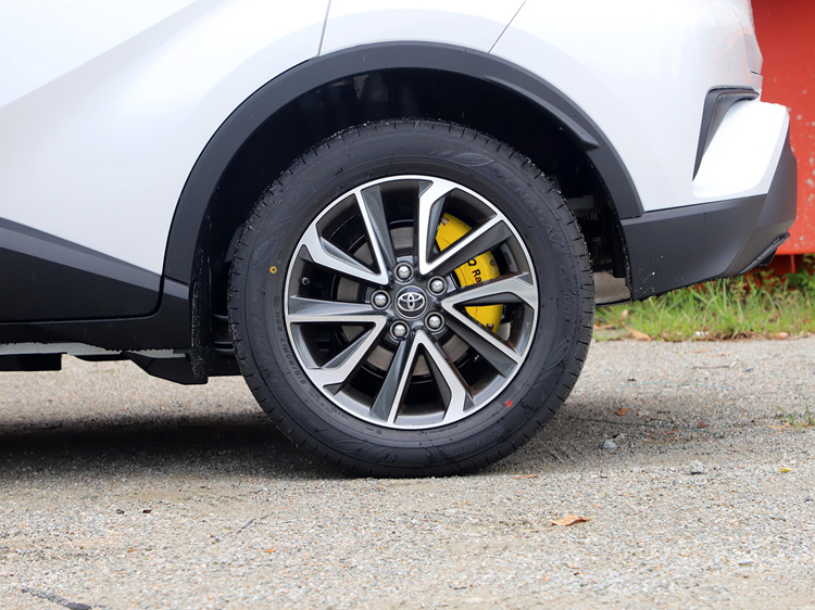 Suitable for Toyota Reiz, Asia Dragon, Yaris, Caliper Cover, Camry, Prado, Crown, Land Cruiser Brake Modification Shell