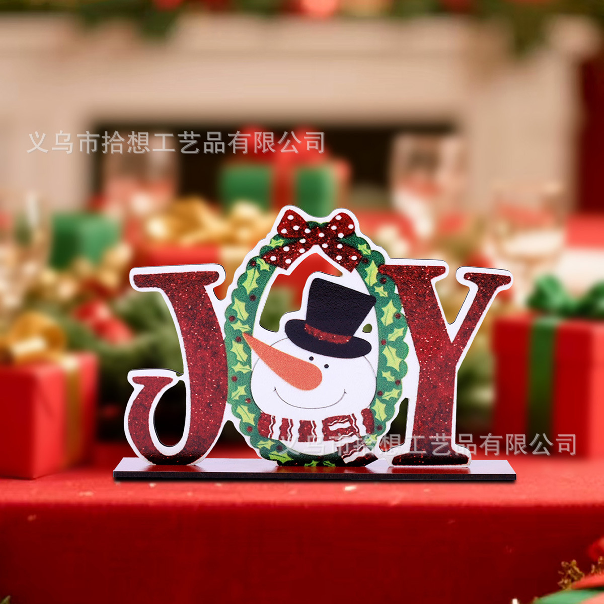 Ish stoli uchun "JOY" harfi tushirilgan va kardan odam tasvirlangan 1 ta yog'ochdan yasalgan "Joyful Snowman" Rojdestvo bezaklari.
