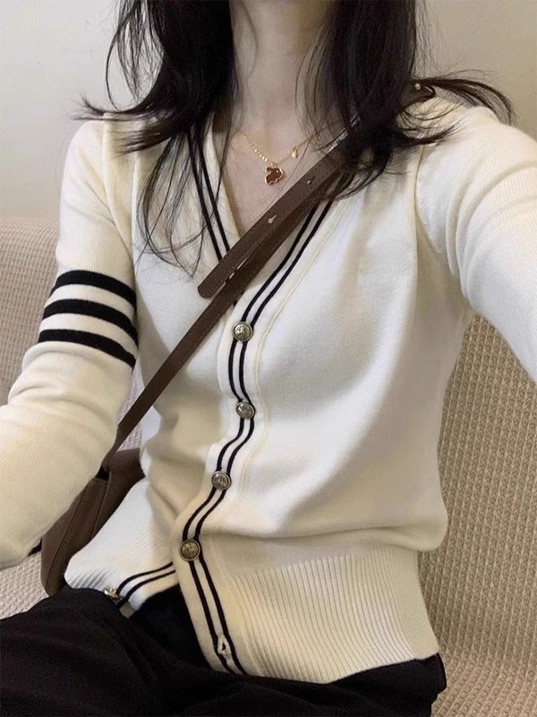 开衫针织外套女2025秋季新V领长袖百搭外穿小香风外搭高级感上衣|undefined