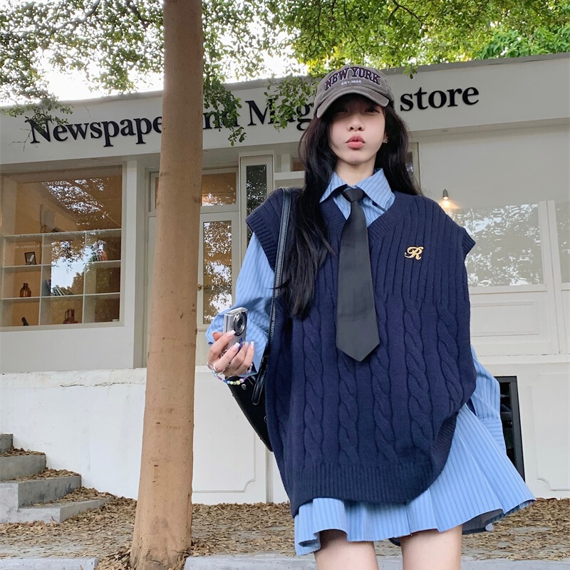 College Style Suit Long-Sleeved Striped Dress Women's Early Autumn Wear Elegant Knitted Sweater Vest Shirt Two-Piece Set