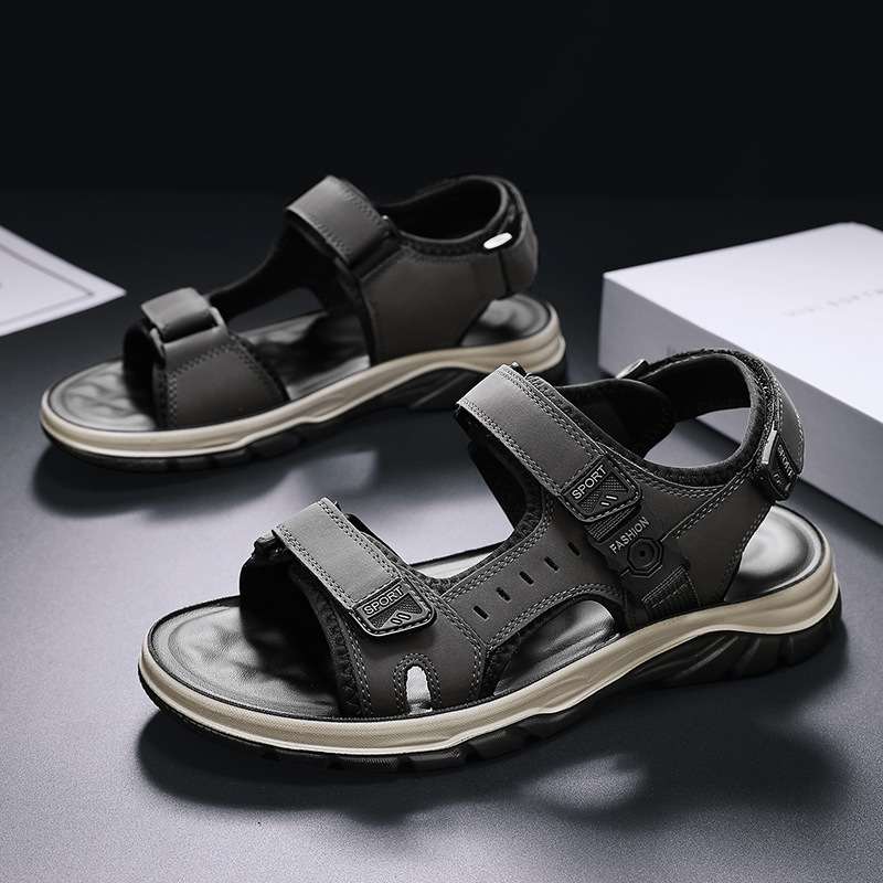 Sandalias para hombre verano nuevo estilo transpirable conducción exterior deportes ocio zapatos de playa antideslizantes resistentes al desgaste zapatillas ligeras y cómodas