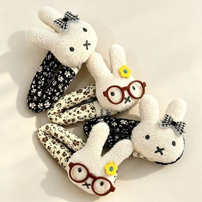 Milky coffee-colored floral Miffy large cartoon duckbill hair clip, new autumn/winter style, cute hair accessory for girls, suitable for bangs and updos