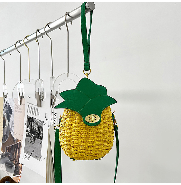 Pineapple Bag 2022 Spring And Summer New Contrast Color Straw Bag 20*14*10cm display picture 2