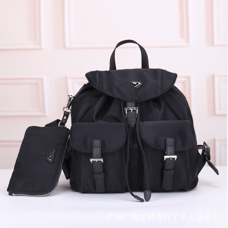 Unisex Backpack, Parachute Oxford Cloth Nylon Fabric, Waterproof, Large Capacity, Comes with Small Bag 16inch Computer
