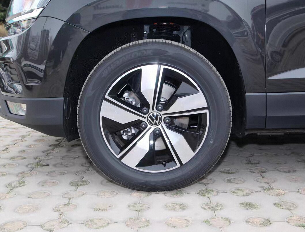 Volkswagen T-Roc 17inch original factory wheels, brand new and genuine, compatible with T-Cross and Tiguan original aluminum alloy rims