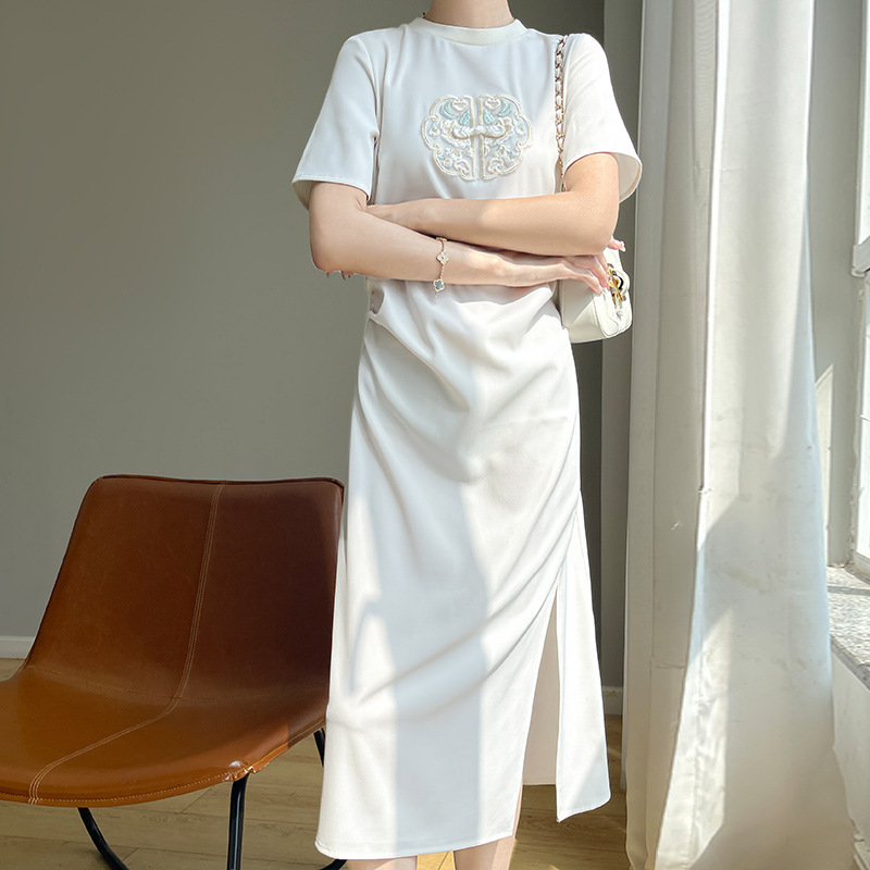 24 Summer New Chinese Style National Style Acetic Acid Satin Crewneck Embroidered dress Women's Short-sleeved Loose Midi Dress