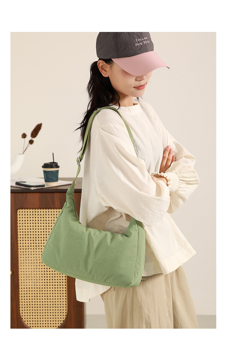 Cross-border fashion casual women's bag, simple and versatile single-shoulder bag, travel and commuting, large capacity, versatile and trendy crossbody bag for women undefined