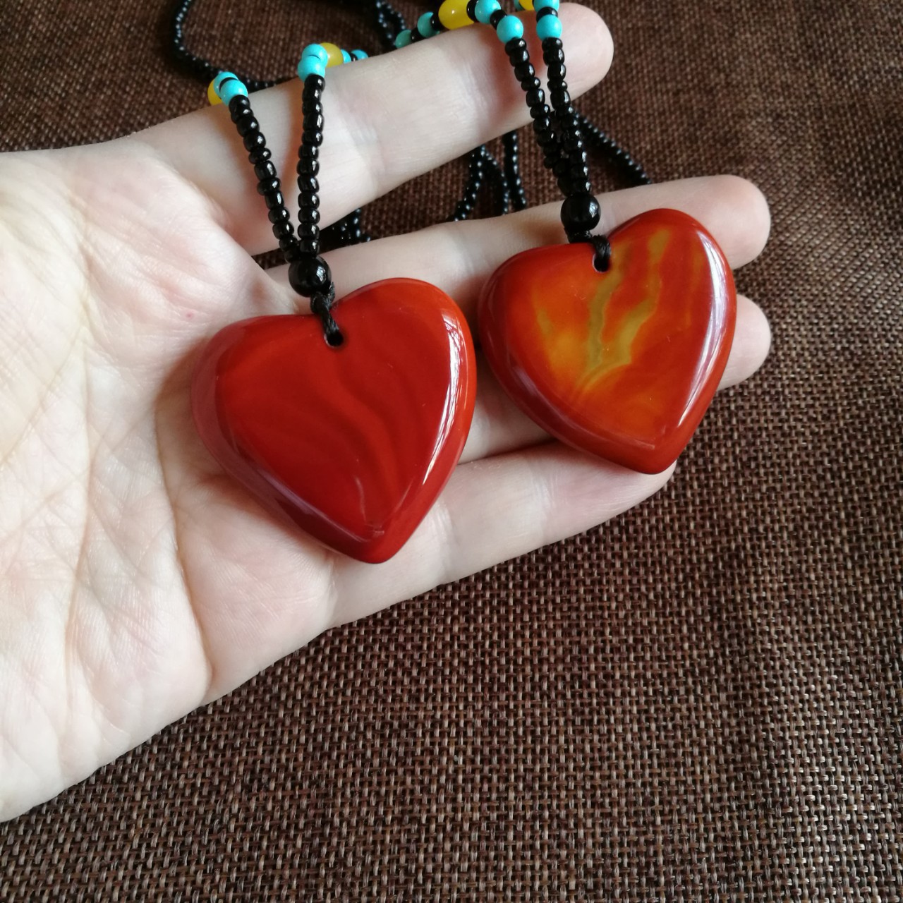 智贝详情图_4新款战国红爱心男女款吊坠红玛瑙爱心女士毛衣链吊