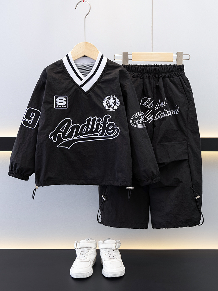 7693 Traje de ocio de herramientas para niños 2025 Primavera Nuevo estilo para niños pequeños y medianos Top de letras para bebés Pantalones de dos piezas