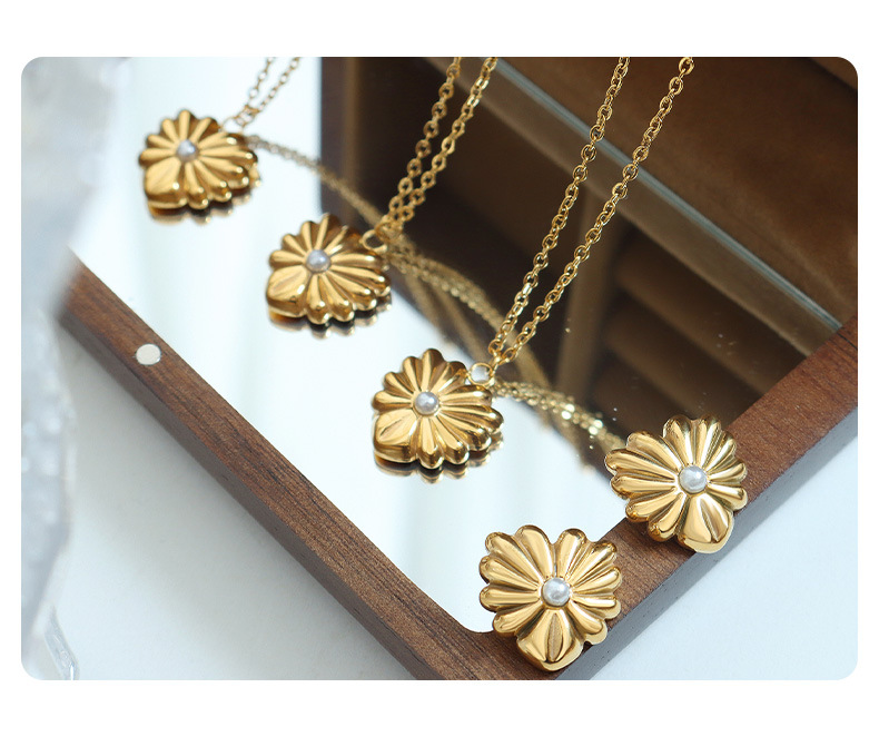 Fashion Flower Titanium Steel Inlay Artificial Pearls Earrings Necklace