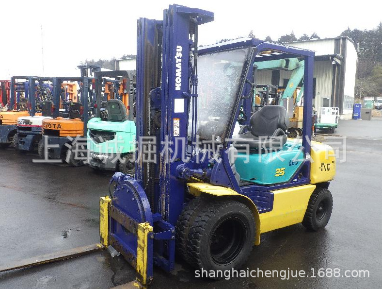 小松二手2.5柴油叉车 Komatsu 25 现货转让