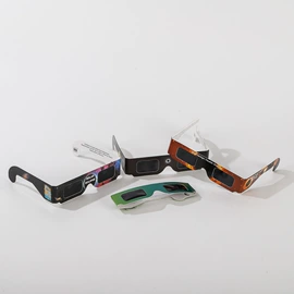 3D眼镜;灯笼;灯罩