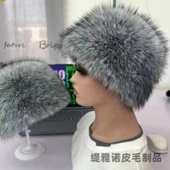 バケットハット秋と冬のツートンカラーフォックスぬいぐるみ帽子ファッショナブルで暖かいプリンセスファッション冬の耳保護毛皮のバケットハット