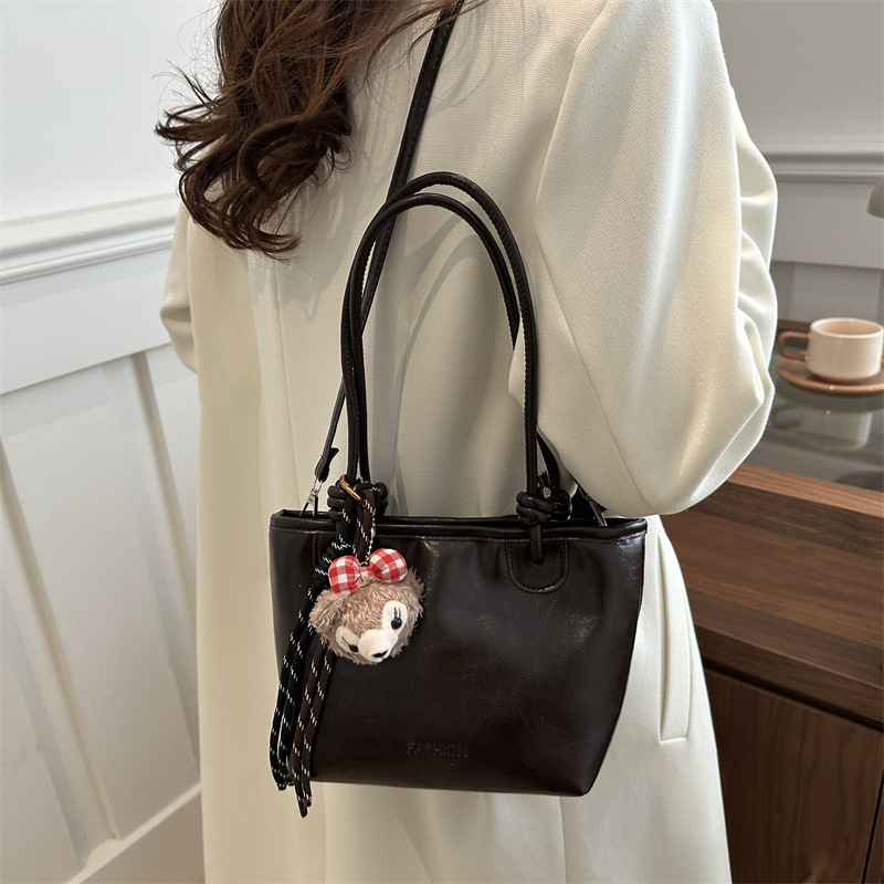 Muñeca de peluche adorable oso bolso de gran capacidad para mujeres 2024 invierno nuevo estilo de invierno para usted bolso de insert