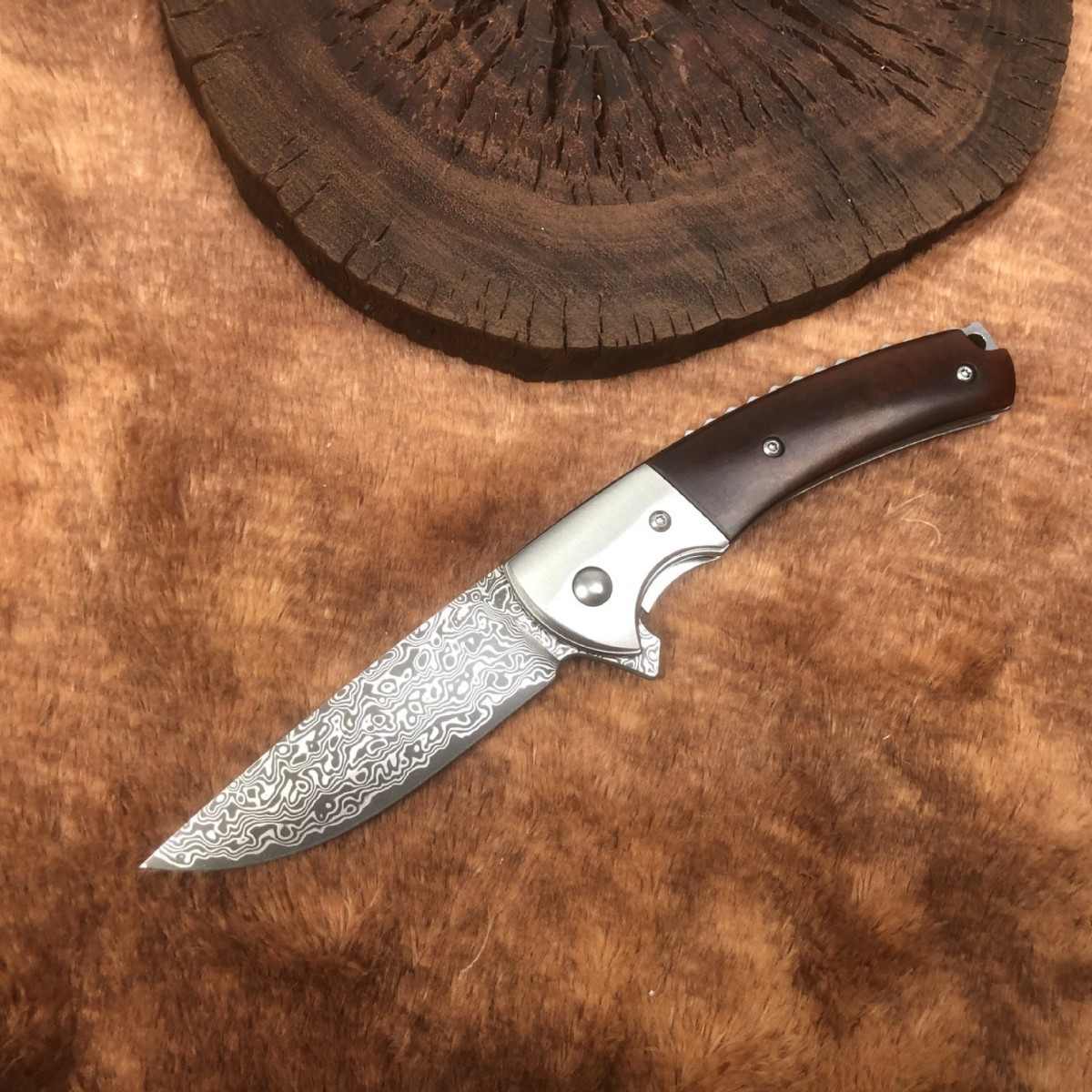 户外工具大马士革钢木柄铜折刀野营折叠刀烤蓝工艺手工开刃