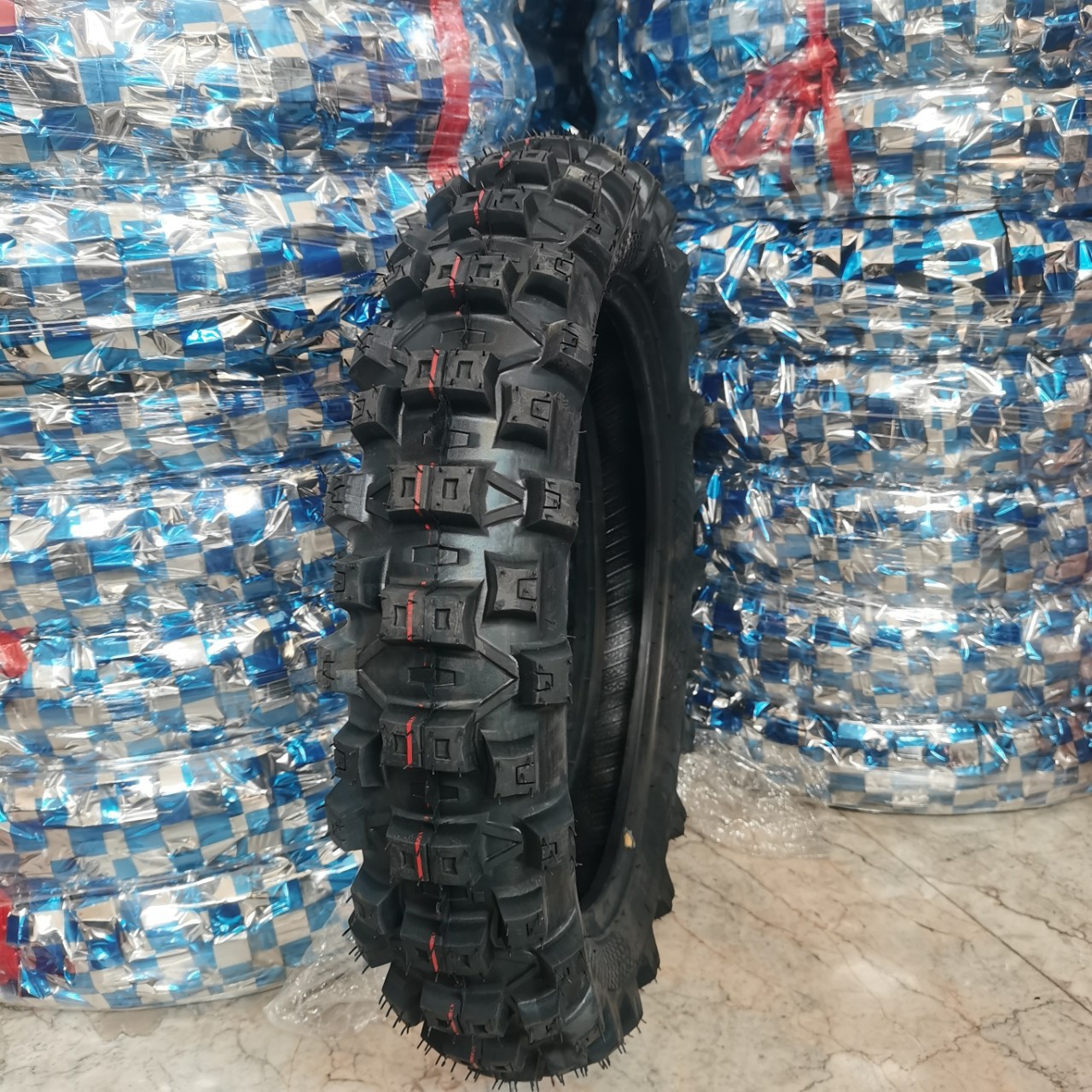 Factory Direct Delivery Off-Road Motorcycle Tire 110/90-16 Mountain Tread Deepened Outer Tire