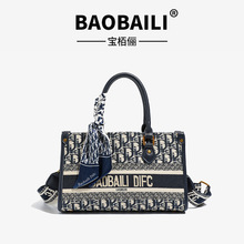 宝栢俪百搭通勤手提包托特包女2025新款小众刺绣大容量单肩斜挎包