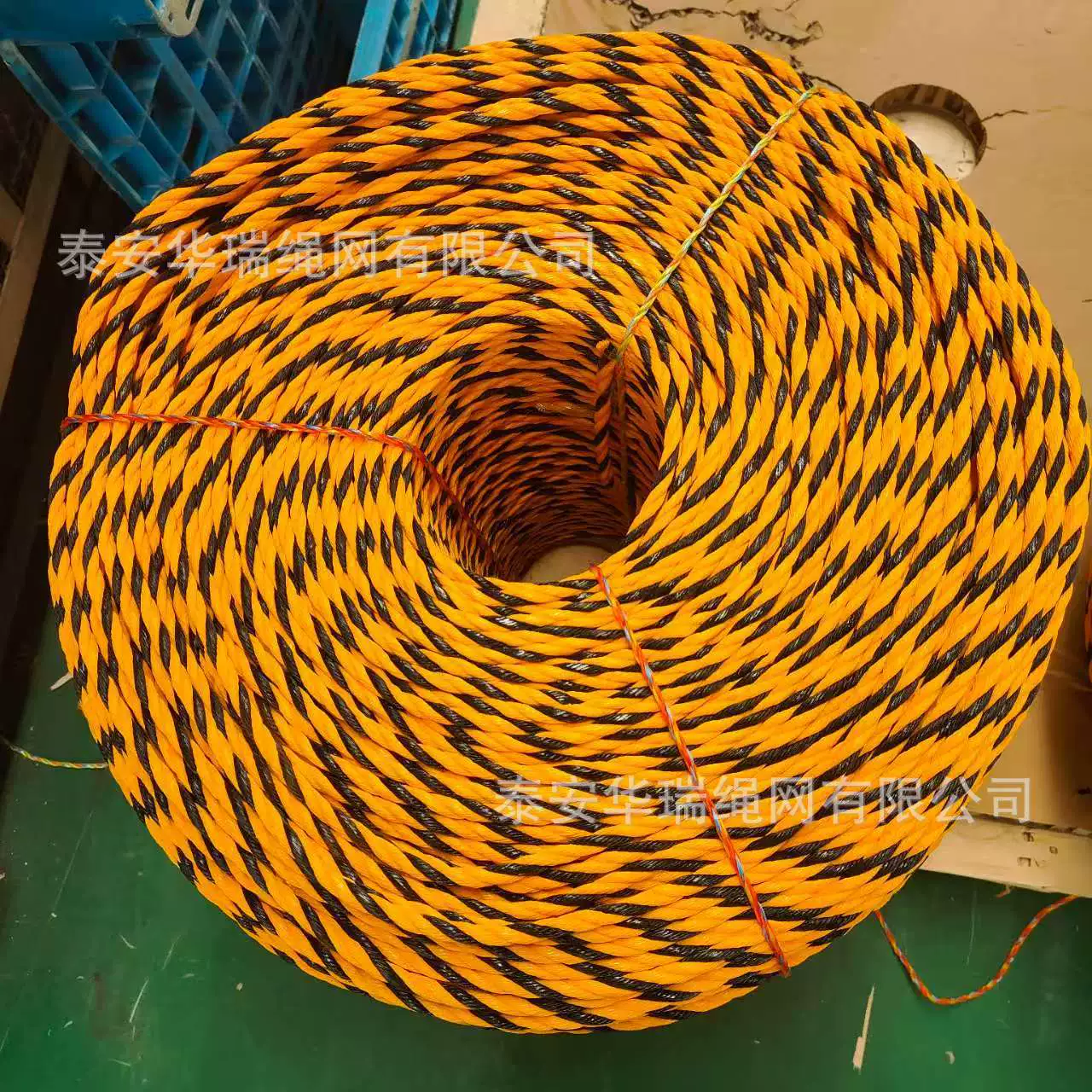 Заводская кастомизированная полиэтиленовая трехжильная веревка, крученая веревка PE, предупреждающая веревка, тигровая веревка PE