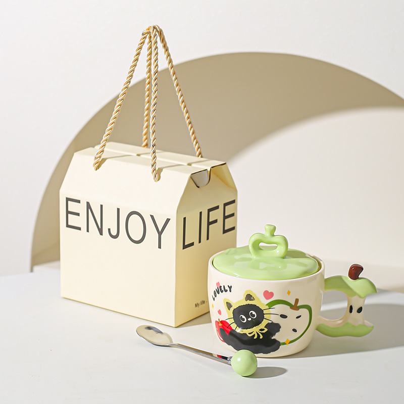 Taza de gato de manzana creativa con tapa de alto valor de pareja taza de cerámica taza de regalo de mano taza de desayuno para amigos