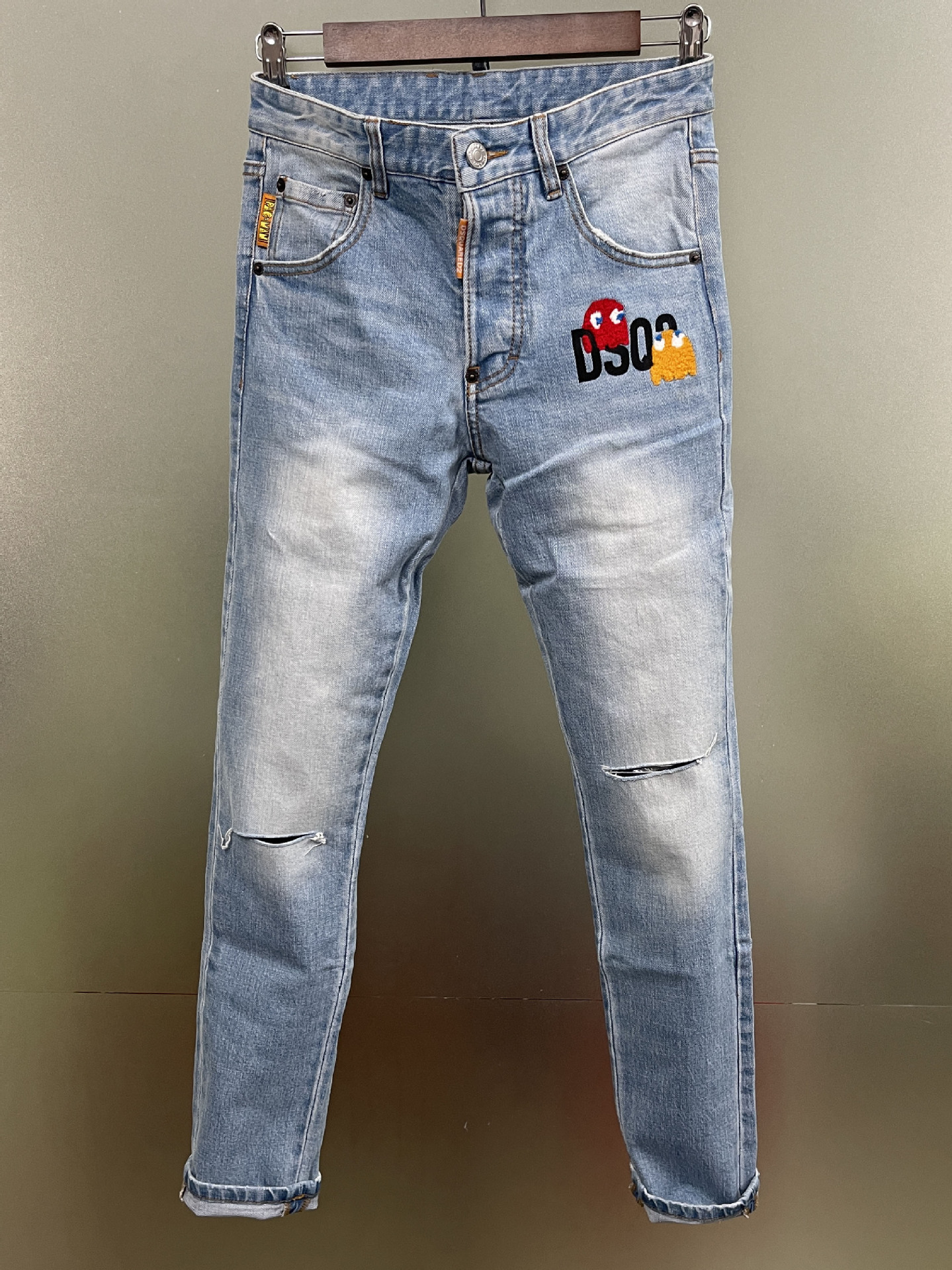 (Limited-time special offer) New D2 denim jeans for men, featuring a washed, distressed, and patched design, fashionable slim fit, blue color