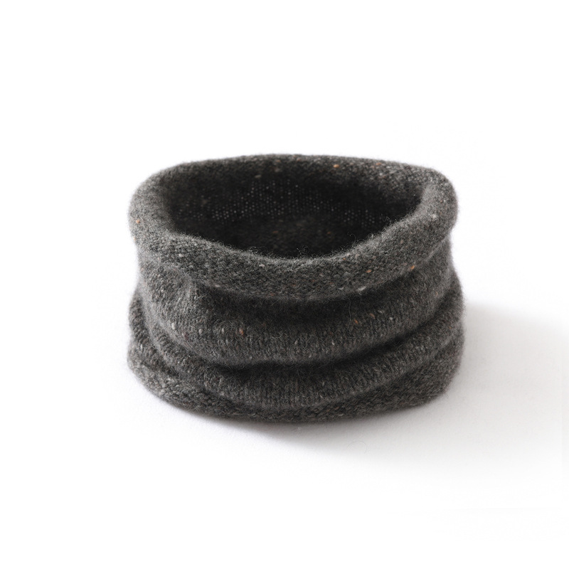 100% cashmere scarf for women, featuring colorful floral yarn knitting, providing warmth, a faux collar effect, and soft, non-itchy comfort for the neck during autumn and winter
