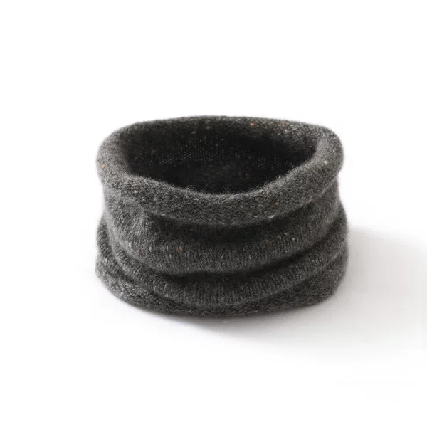100% cashmere scarf for women, featuring colorful floral yarn knitting, providing warmth, a faux collar effect, and soft, non-itchy comfort for the neck during autumn and winter