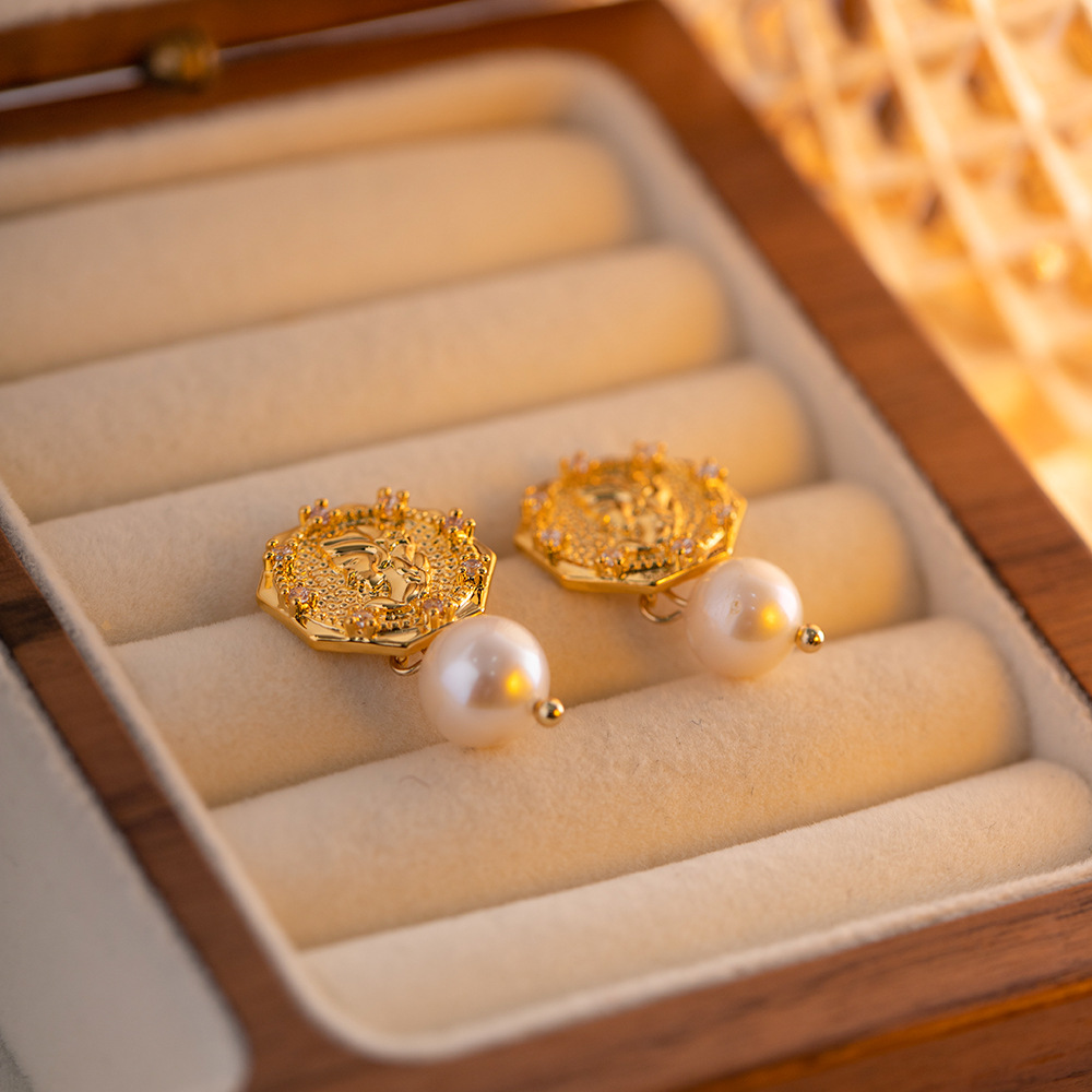 Retro Geometric Copper Pearl Rhinestones Earrings 1 Pair