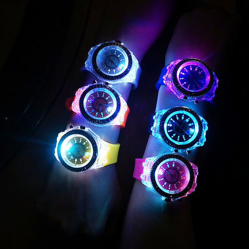 Luminous silicone watch wholesale fashion women's watch student watch led diamond foreign trade watch