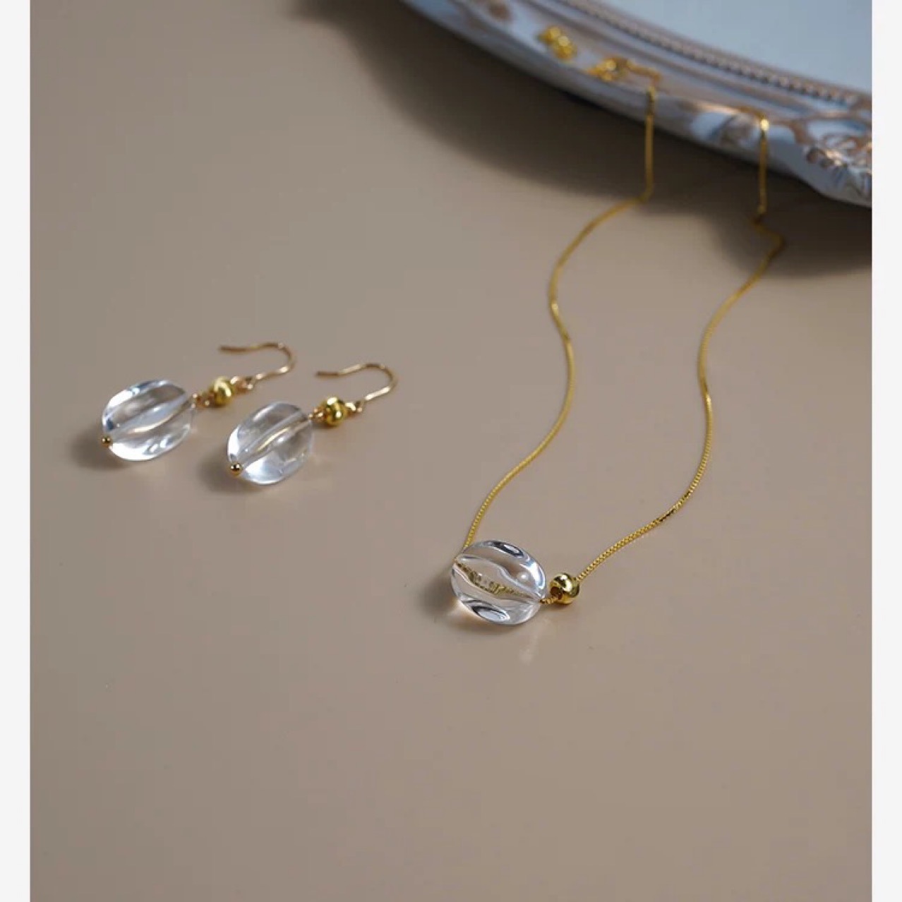 Niche Design White Crystal Gold Bead Necklace Earrings Earrings suit Simple Natural Fresh Clavicle Chain Women's Ear Hook