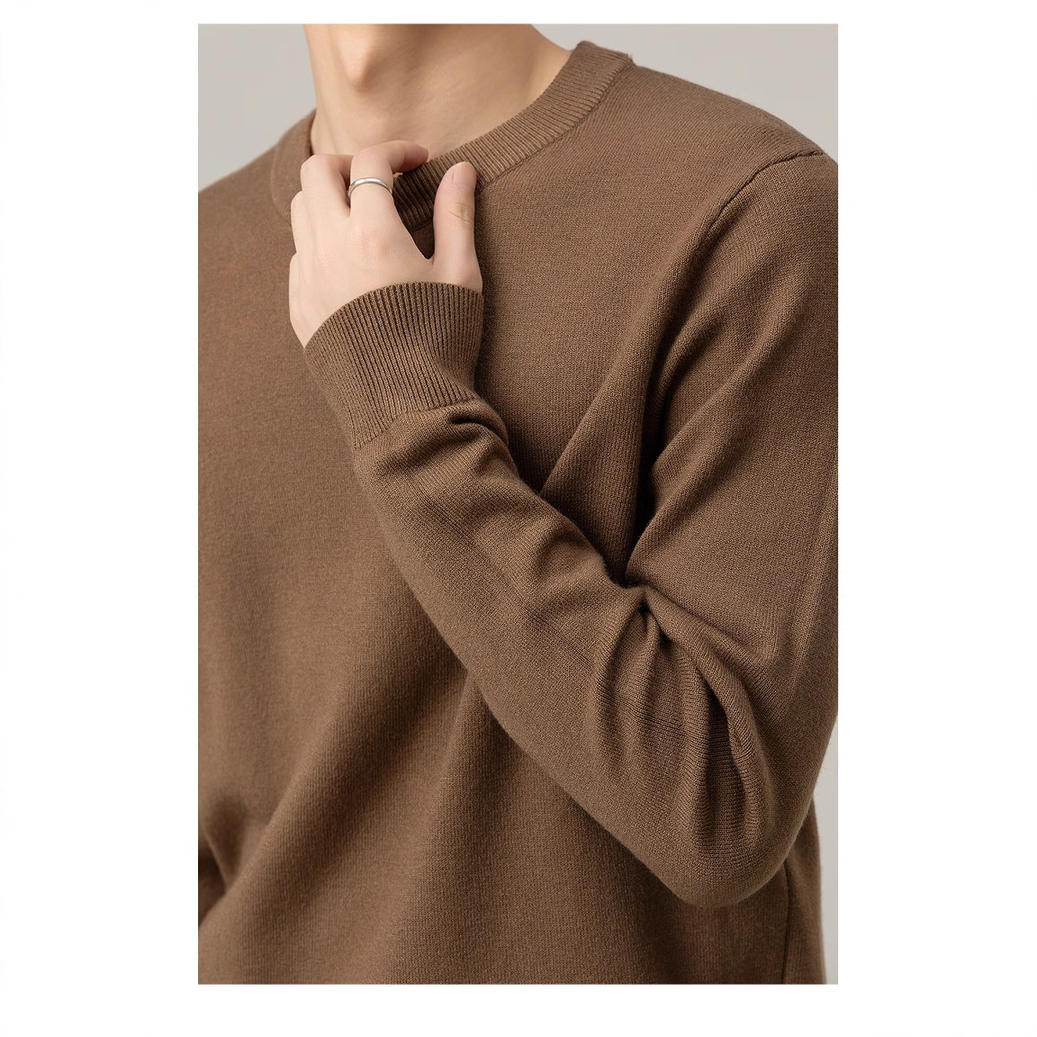 Suéter de hombre otoño y invierno nuevo cuello redondo caliente delgado casual hombre camiseta de fondo de color sólido de moda de hombre