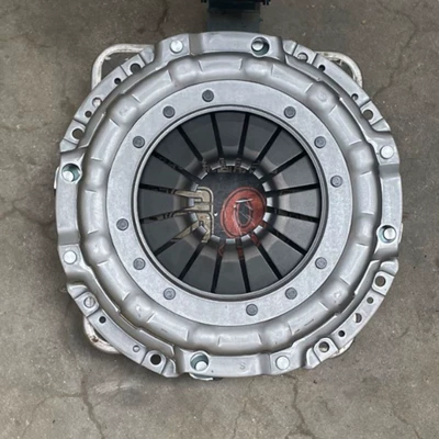 DS330 clutch pressure plate, directly from the factory, compatible with 1601D-090 Dongfeng Dolica, Aoling, Junling, and Jiefang Tiger models